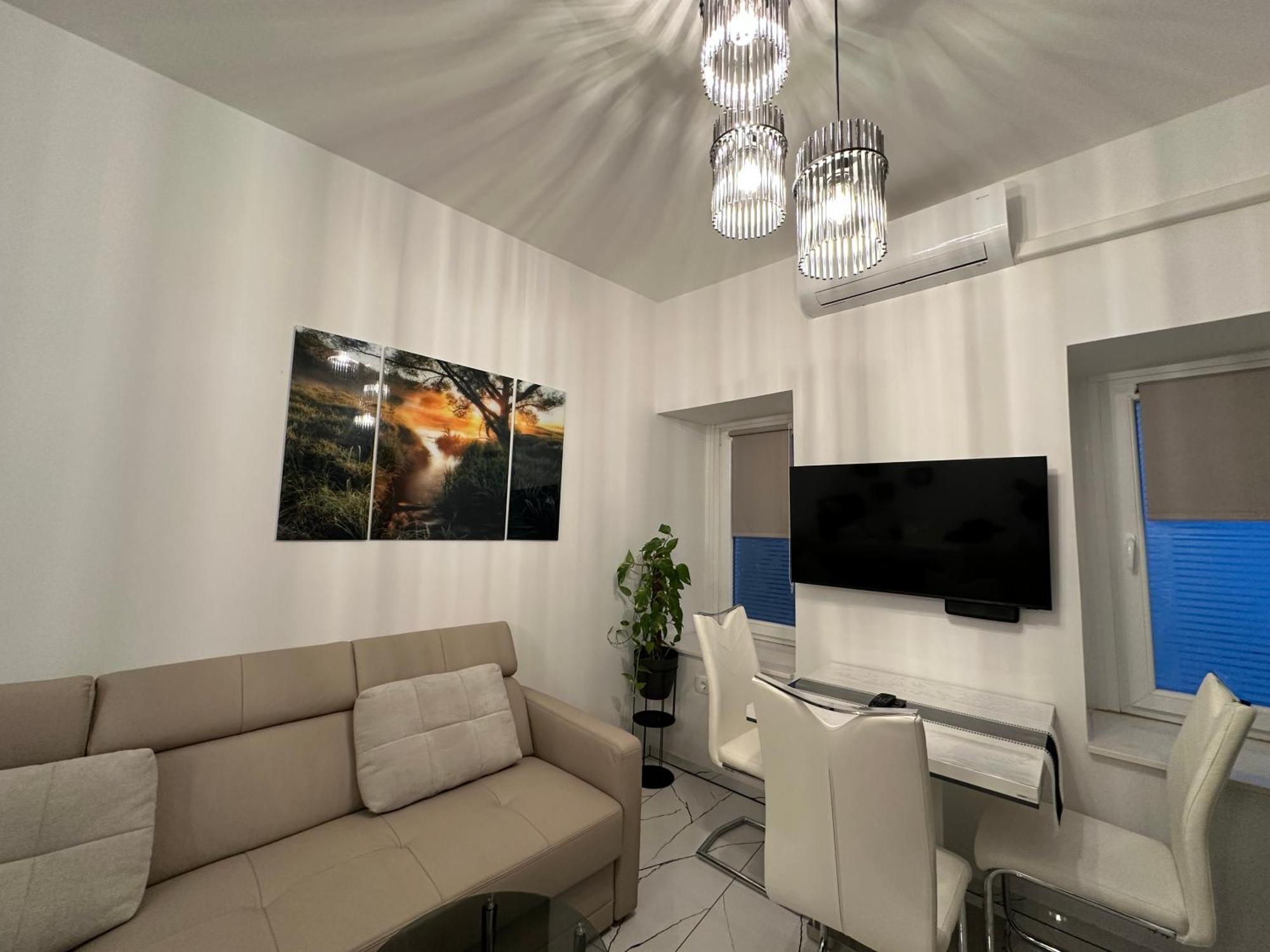 Apartment Moro 2 *